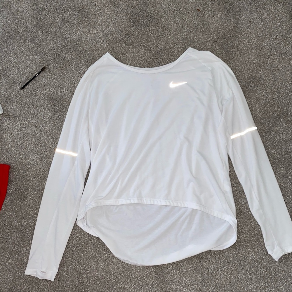 White nike long sleeve